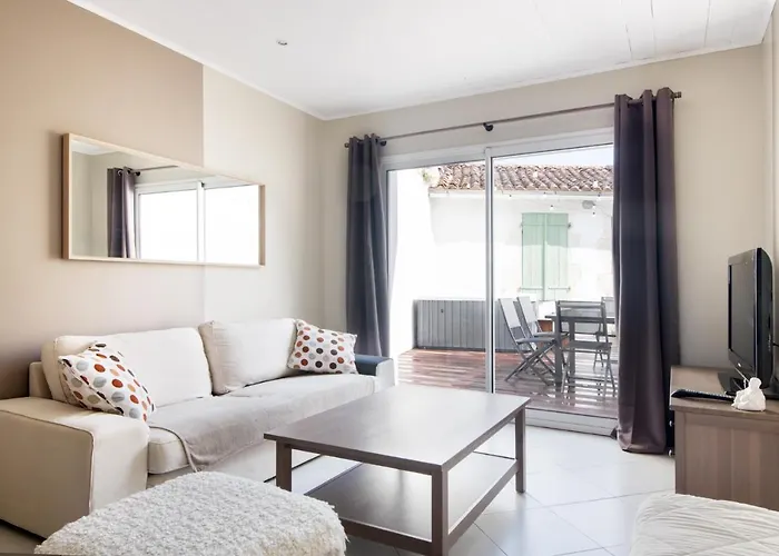 Maison De Village Le Patio Proche Du Marché Avec